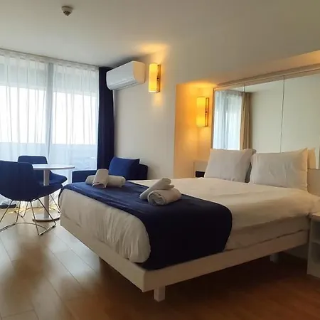 Orbi-City Batumi Apartments Екстер'єр фото